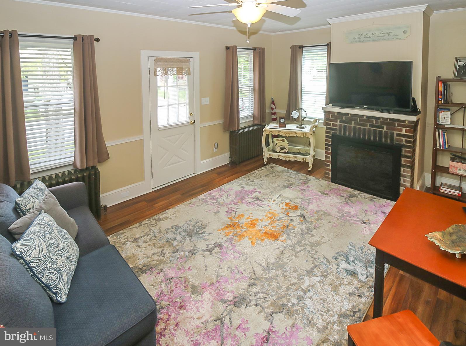 14 Hartford Road Mount Laurel, NJ 08054 - Photo 10 of 42 Living Room