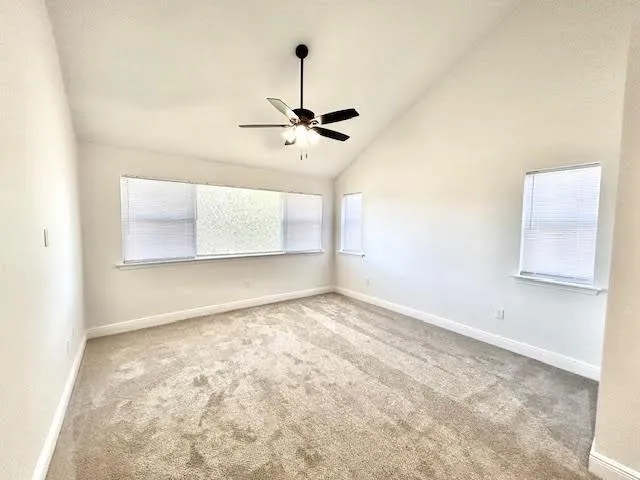 $2,000 | 113 Lake Lynn Drive, Harvey, LA 70058