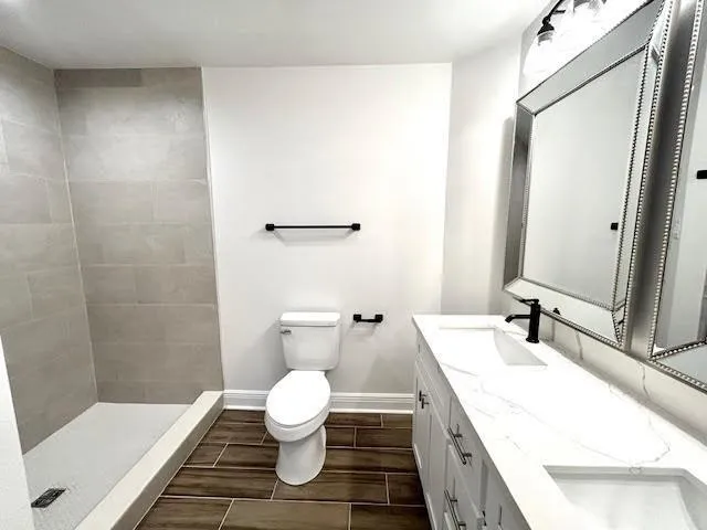 $2,000 | 113 Lake Lynn Drive, Harvey, LA 70058