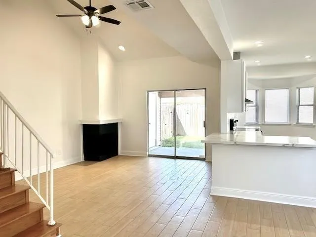 $2,000 | 113 Lake Lynn Drive, Harvey, LA 70058