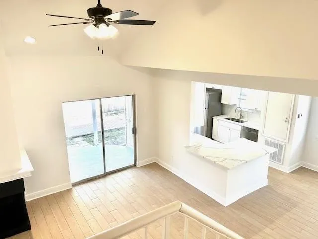 $2,000 | 113 Lake Lynn Drive, Harvey, LA 70058