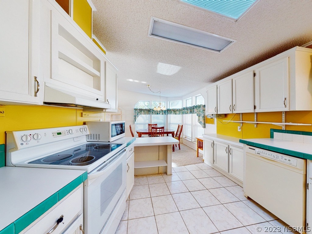 802 Navigators Way Edgewater, FL 32141 - Photo 12 of 44