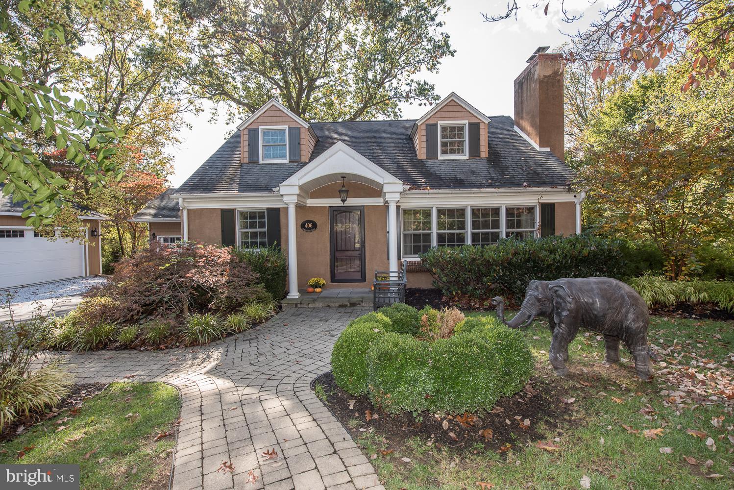 406 Homestead Road Wayne, PA 19087 - Photo 2 of 39 Professional landscaping and hardscaping.