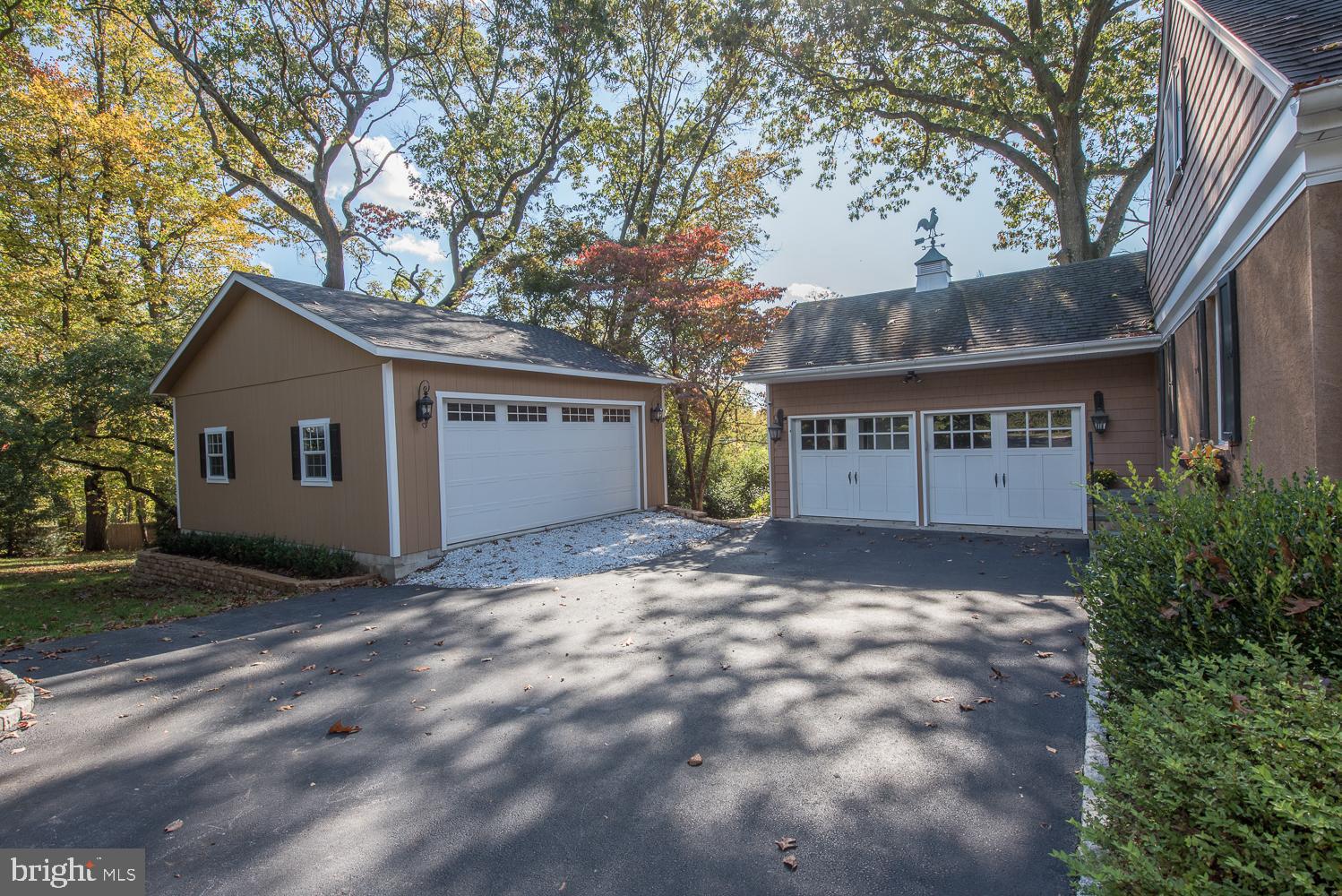406 Homestead Road Wayne, PA 19087 - Photo 4 of 39 Garage spaces for four cars.