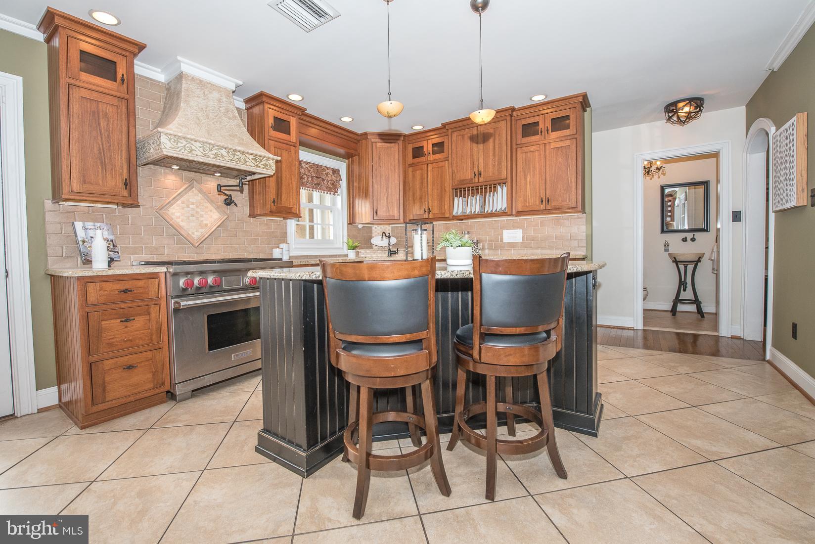 406 Homestead Road Wayne, PA 19087 - Photo 10 of 39 Custom kitchen with island