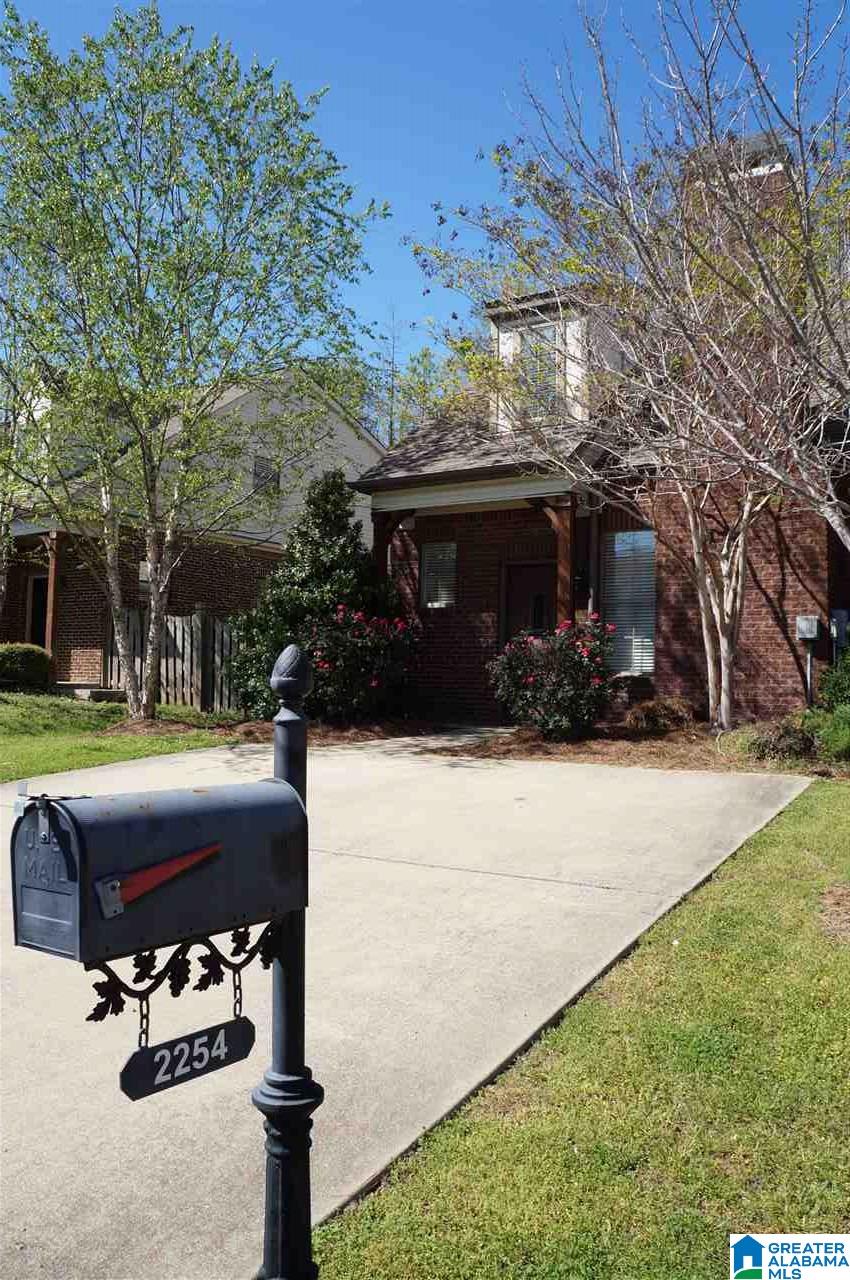 2254 Ridgemont Drive Birmingham, AL 35244 - Photo 2 of 39