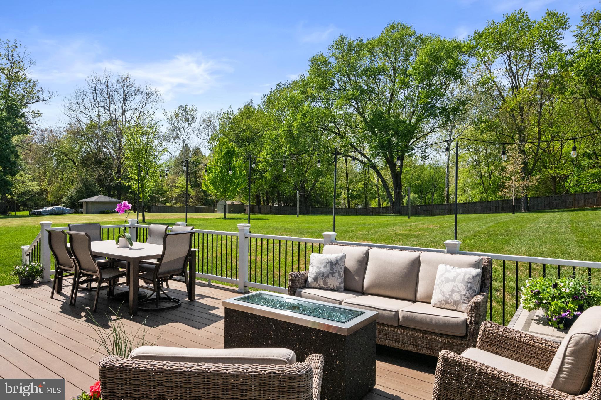 413 Vierling Drive Silver Spring, MD 20904 - Photo 72 of 82 Dine al fresco