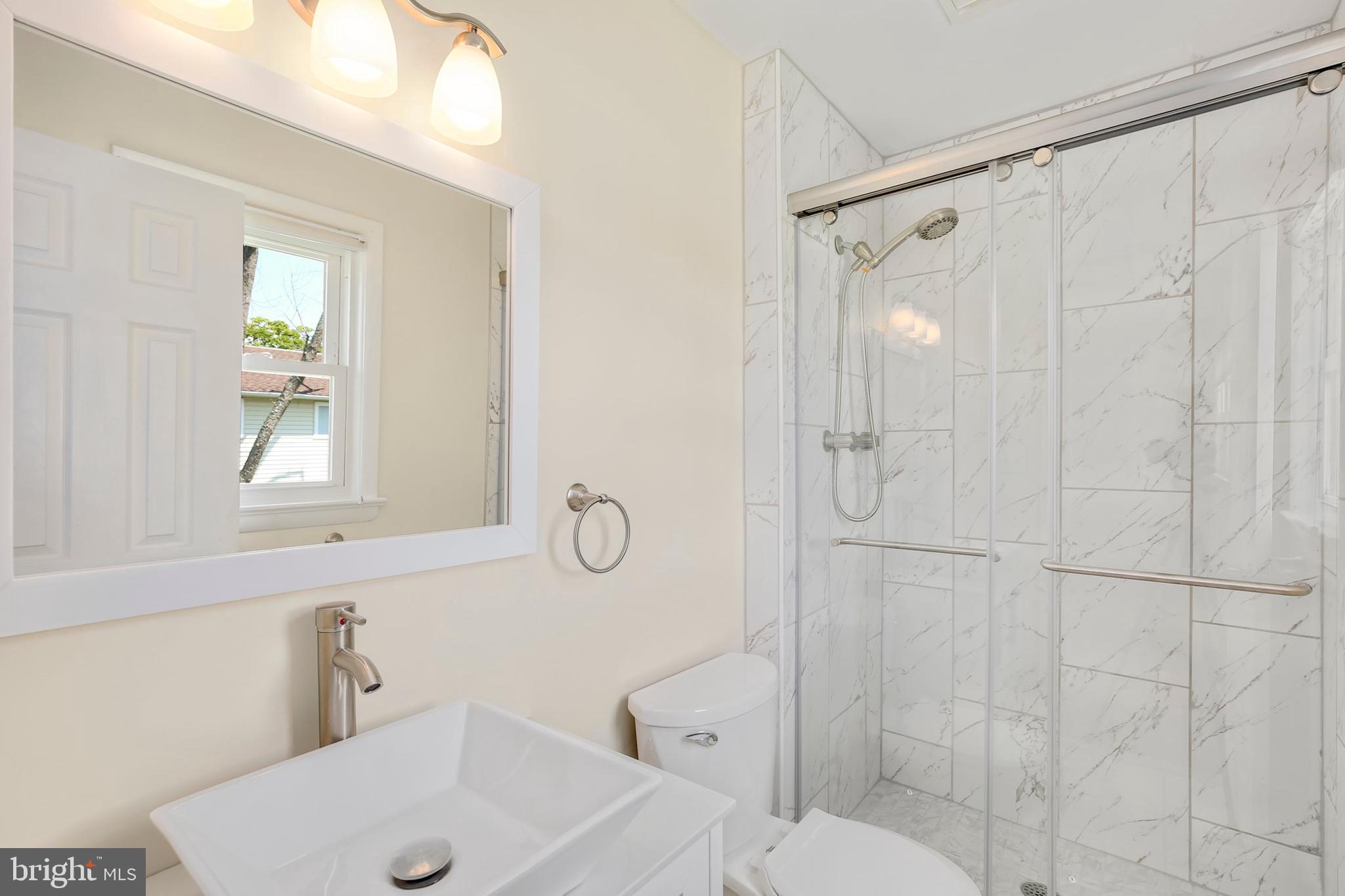11310 Gainsborough Road Potomac, MD 20854 - Photo 22 of 33 Gallery Image 22