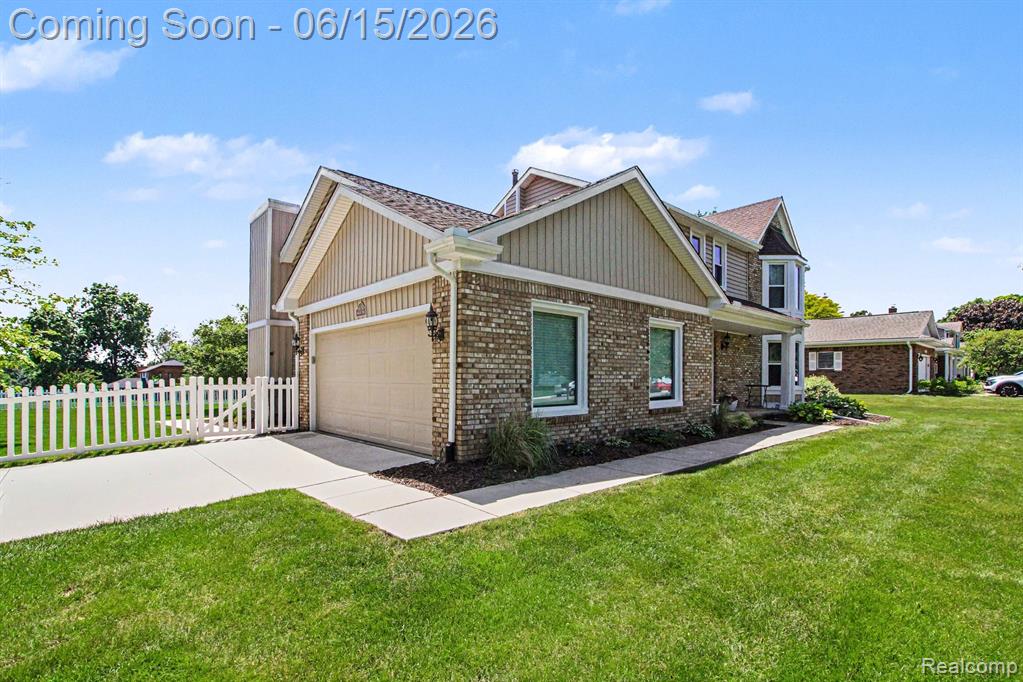 6433 Woodcrest Ridge Clarkston, MI 48346 - Photo 4 of 40