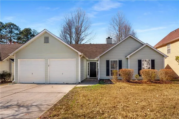 $2,400 | 4209 Zephyrhills Drive, Acworth, GA 30101