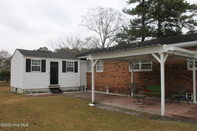 $195,000 | 203 Northwood Drive, Whiteville, NC 28472