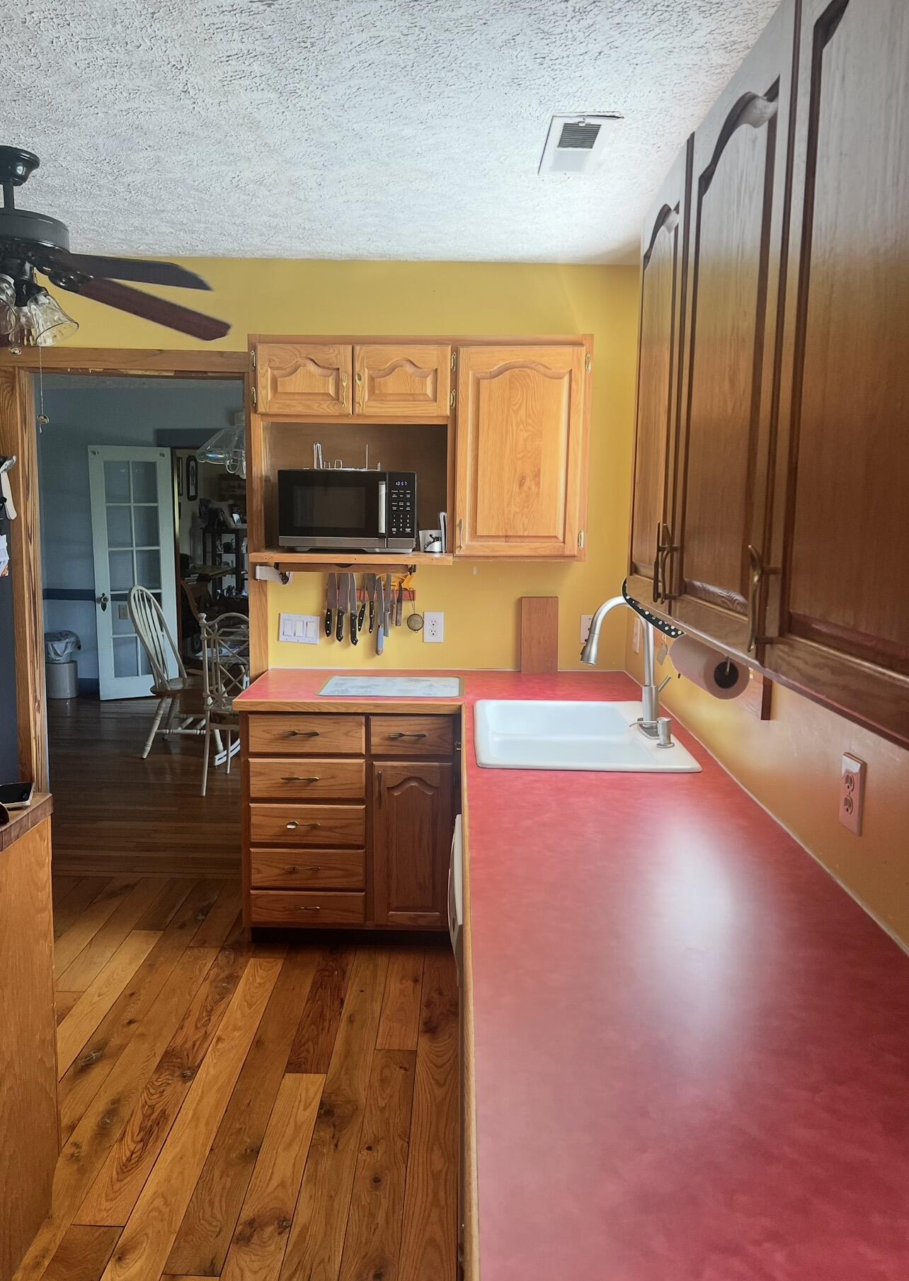 6513 Toogoodoo Road Meggett, SC 29449 - Photo 20 of 30 ss6513 kitchen