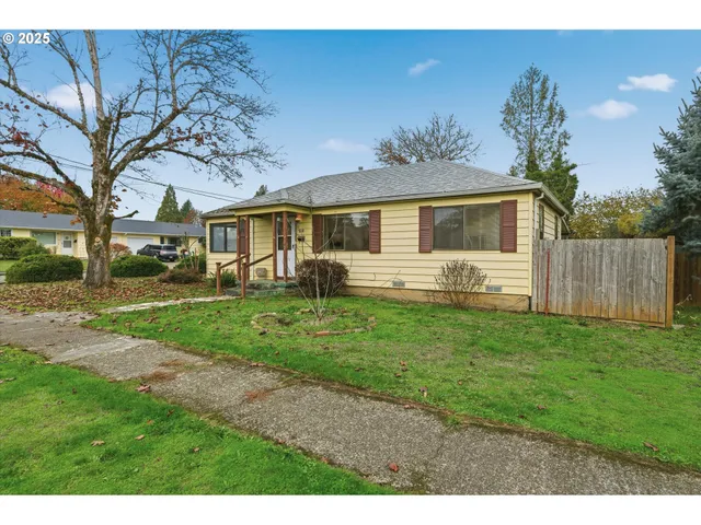 $290,000 | 788 Southwest Cherry Street, Dallas, OR 97338