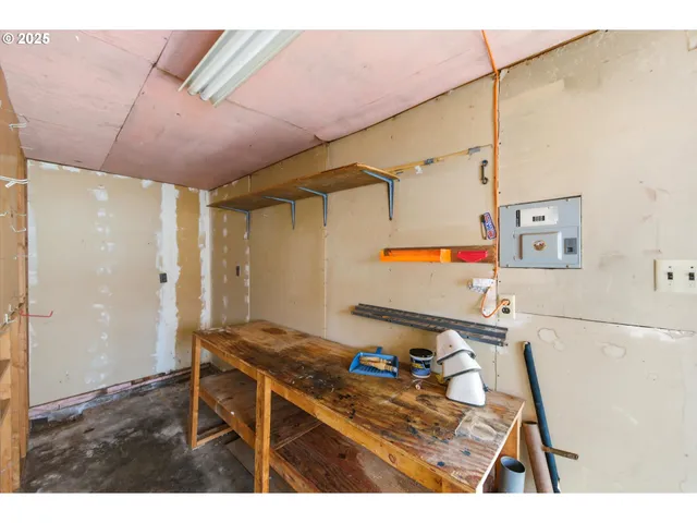 $290,000 | 788 Southwest Cherry Street, Dallas, OR 97338