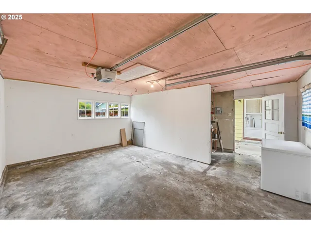 $290,000 | 788 Southwest Cherry Street, Dallas, OR 97338