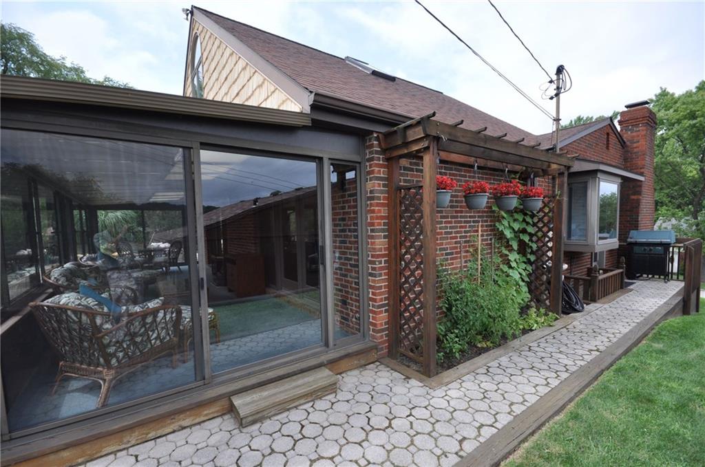 5110 Raintree Drive Pittsburgh, PA 15236 - Photo 3 of 23 Gallery Image 3