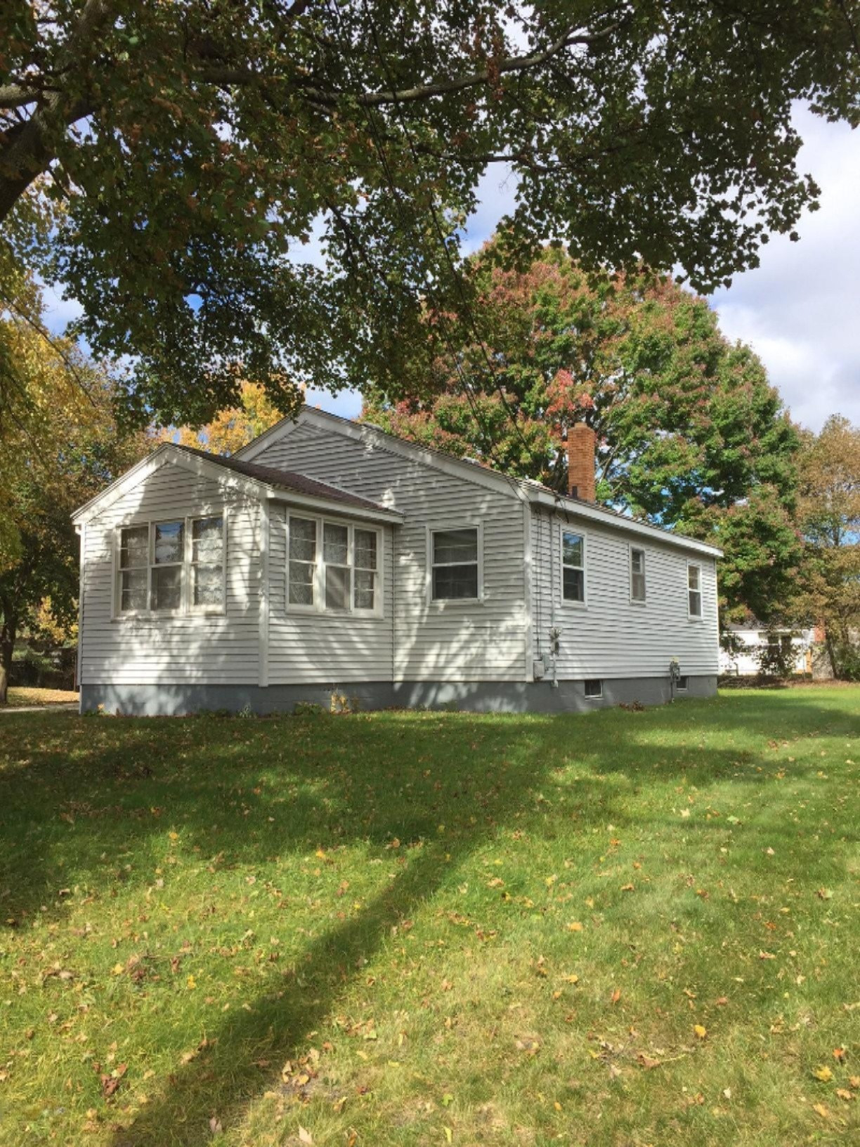 1215 Robbins Road Grand Haven, MI 49417 - Photo 2 of 23 IMG_0061