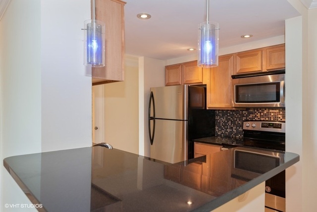 1 Renaissance Place, Unit 809 Palatine, IL 60067 - Photo 7 of 25