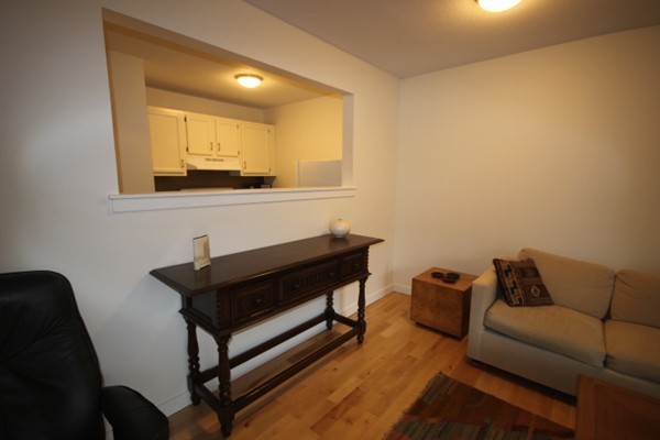 48 Evergreen Road, Unit 213 Northampton, MA 01053 - Photo 9 of 20