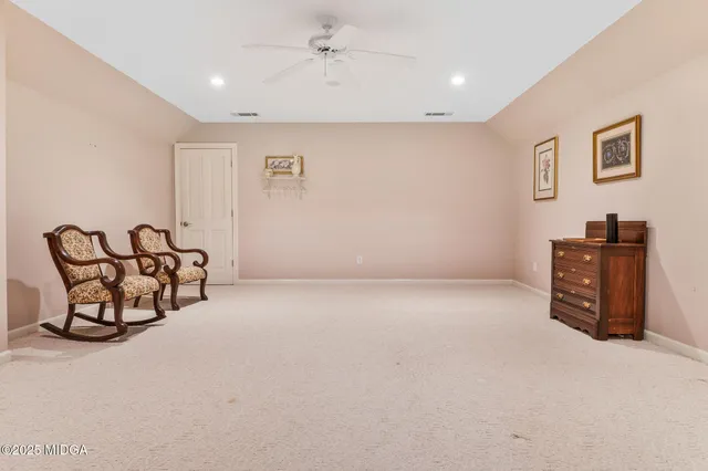 a view of a water fountain in front of building