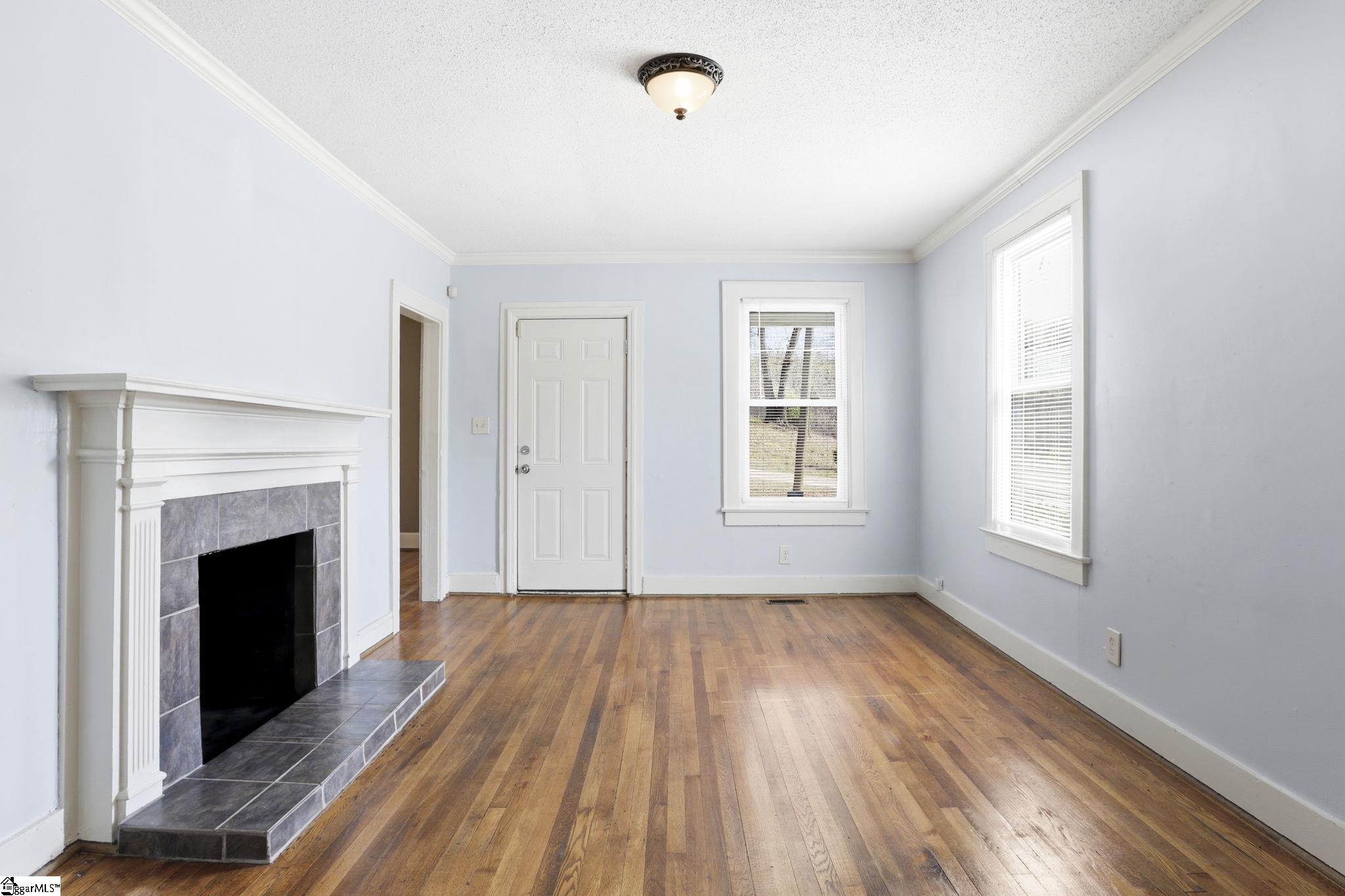211 Lowndes Hill Road Greenville, SC 29607 - Photo 7 of 23 Gallery Image 7