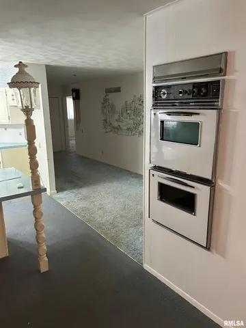 $160,000 | 306 East Poplar Street, Taylorville, IL 62568