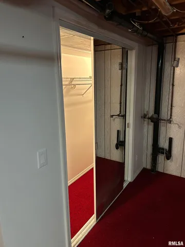 $160,000 | 306 East Poplar Street, Taylorville, IL 62568