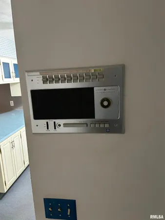 $160,000 | 306 East Poplar Street, Taylorville, IL 62568