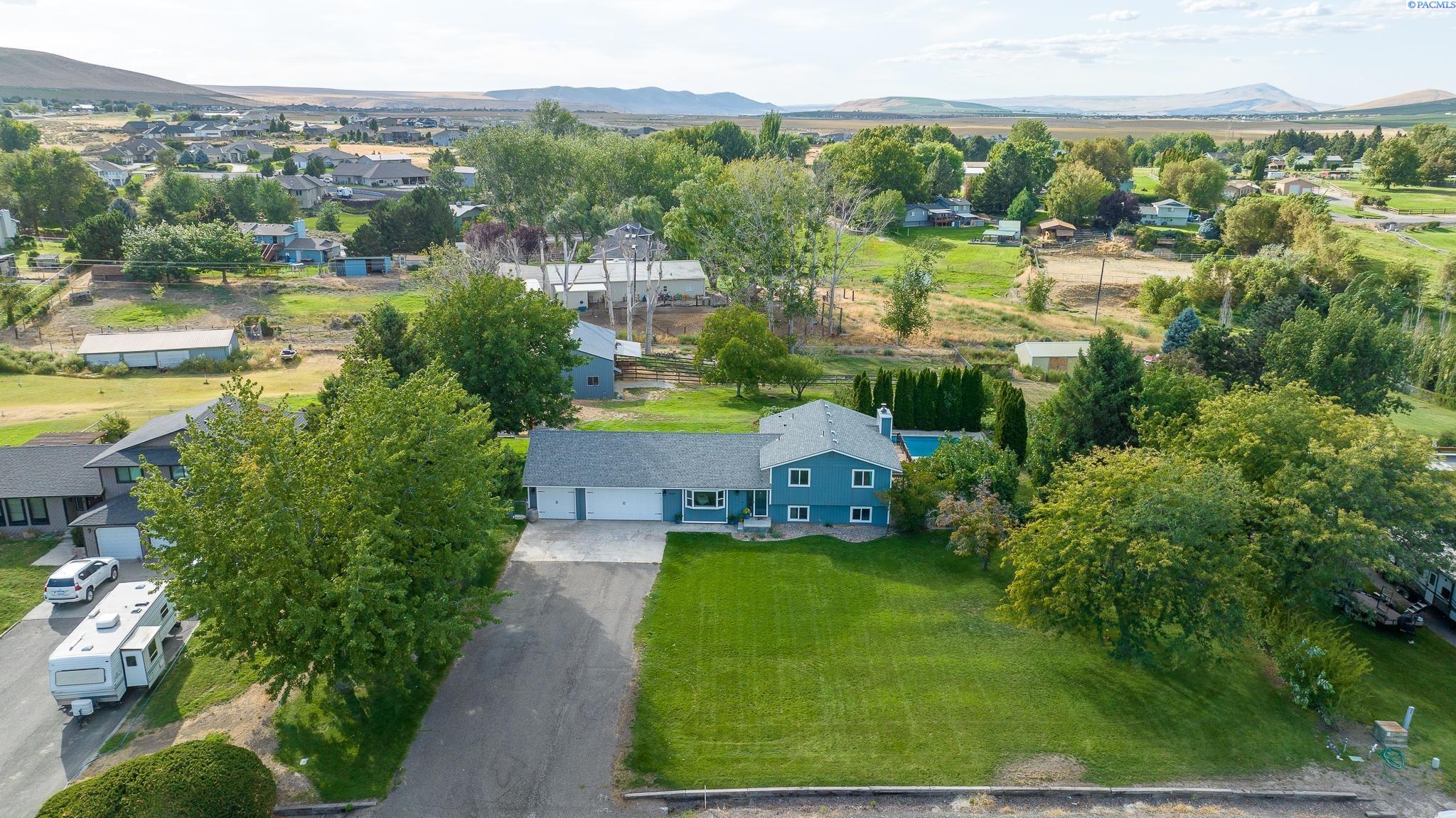 5104 South Caballo Road Kennewick, WA 99338 - Photo 2 of 47 Gallery Image 2
