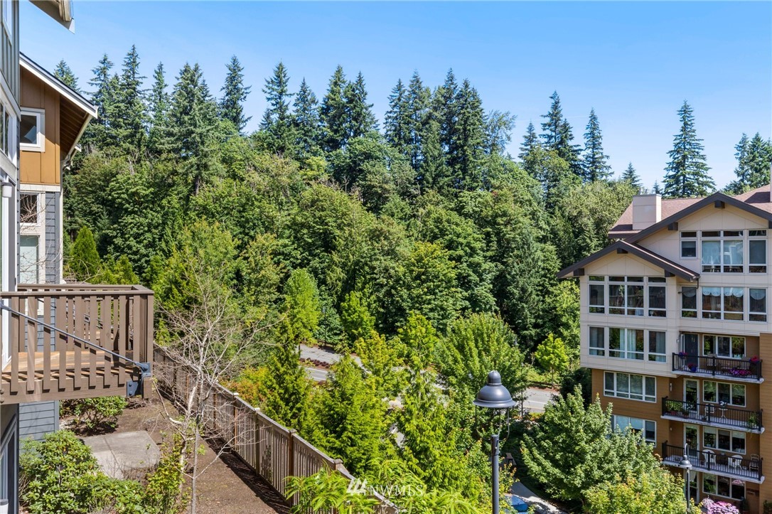130 Cougar Ridge Road Northwest, Unit 1502 Issaquah, WA 98027 - Photo 10 of 28 a view of a city from a balcony