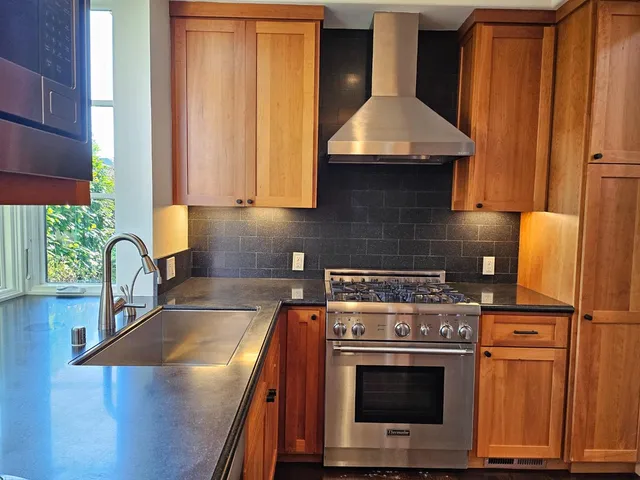 $8,500 | 919 Fremont Place, Menlo Park, CA 94025