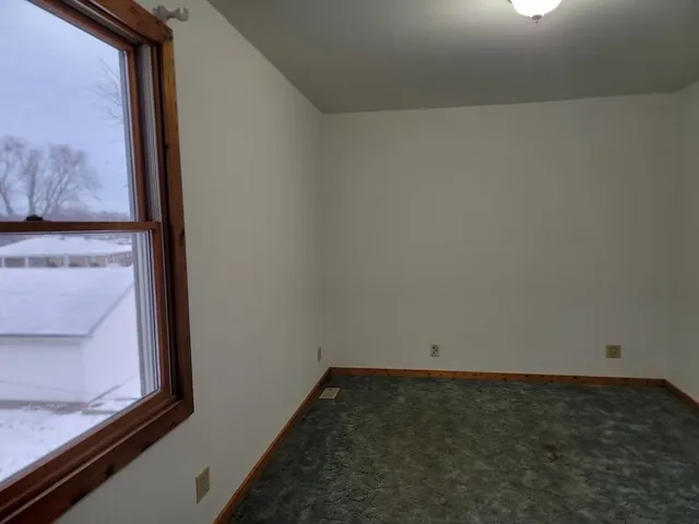 $180,000 | 63 West Richton Road, Steger, IL 60475