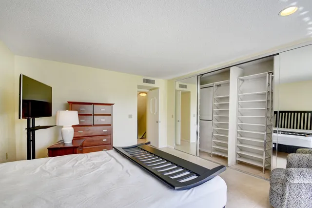 a view of living room washer and dryer
