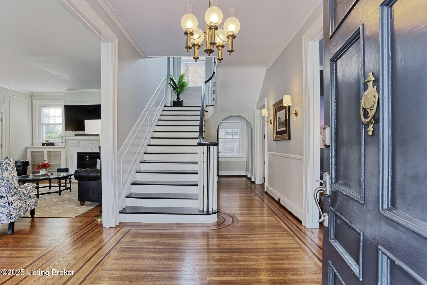 1478 Cherokee Road Louisville, KY 40204 - Photo 4 of 48 Entryway