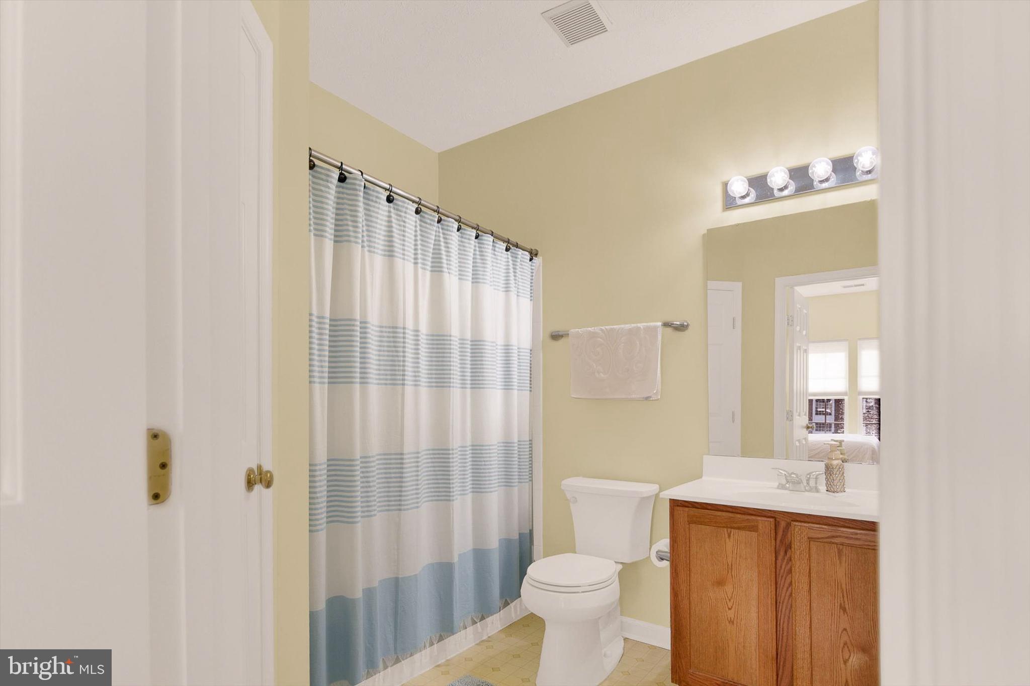 5497 Glenthorne Court, Unit 5497 Rosedale, MD 21237 - Photo 19 of 25 Hall bath has a tub/shower combo