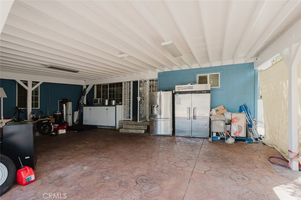11338 Dronfield Avenue Pacoima, CA 91331 - Photo 5 of 46