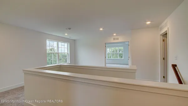 a view of empty room with window