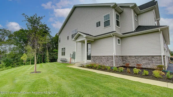 $6,600 | 101 Pilot Street, Marlboro, NJ 07746