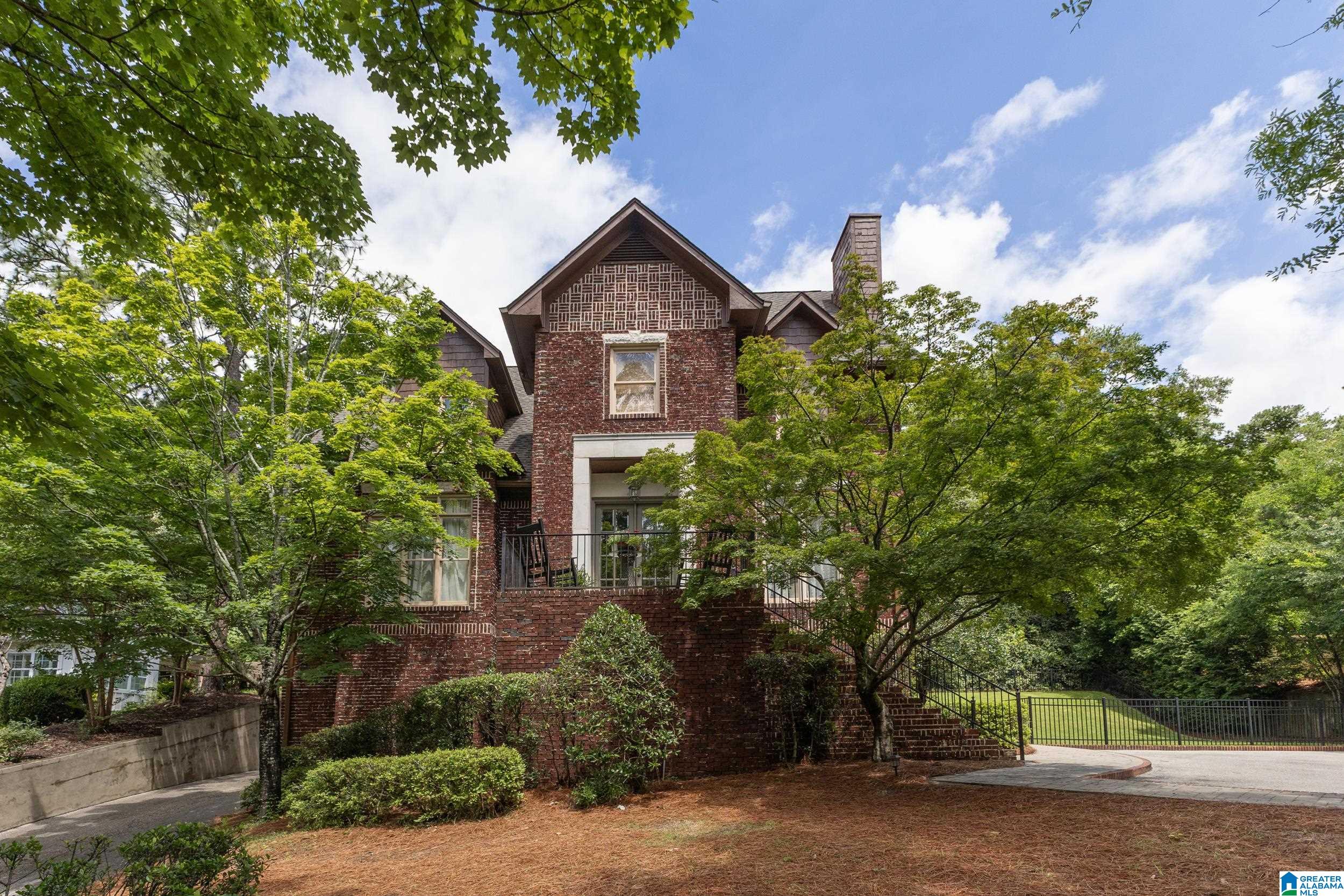 1716 Saulter Road Homewood, AL 35209 - Photo 2 of 57