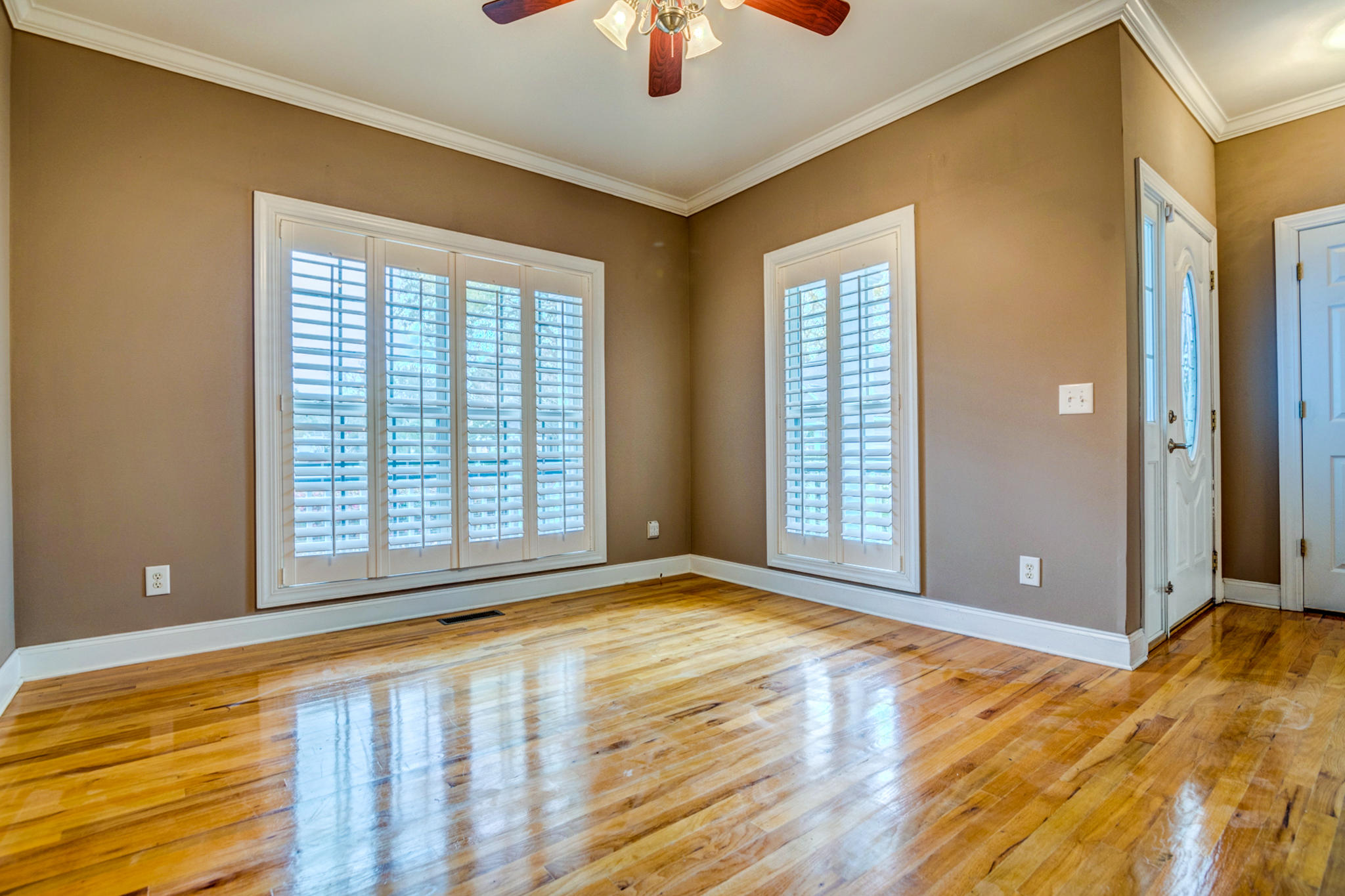 1301 Woodlock Road Mount Pleasant, SC 29464 - Photo 4 of 22 Front Flex Space