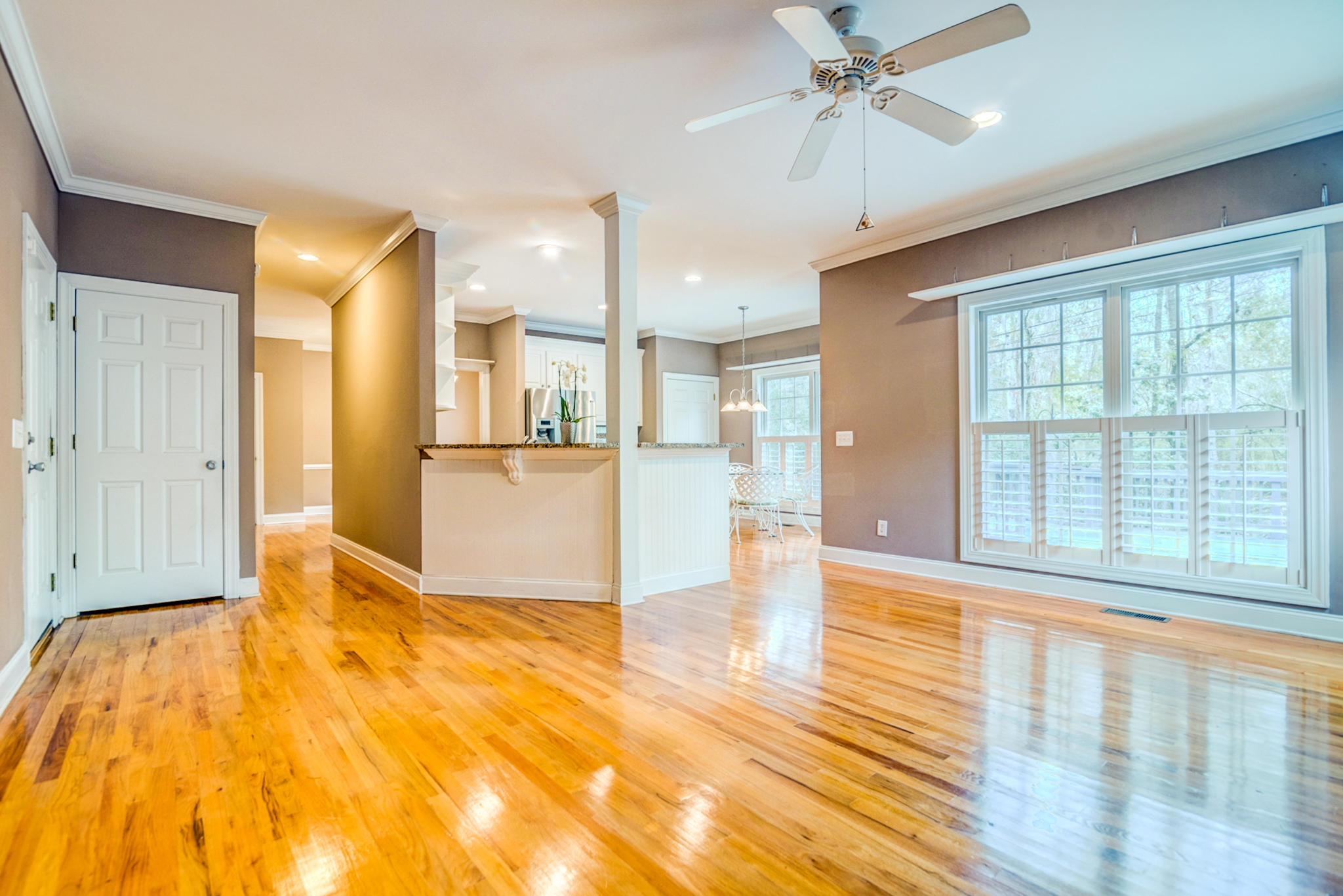1301 Woodlock Road Mount Pleasant, SC 29464 - Photo 7 of 22 Great Room