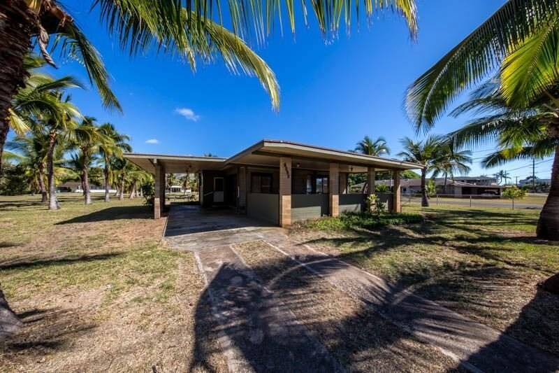 8595 Elepaio Road Kekaha, HI 96752 - Photo 19 of 25 a view of a house with a patio