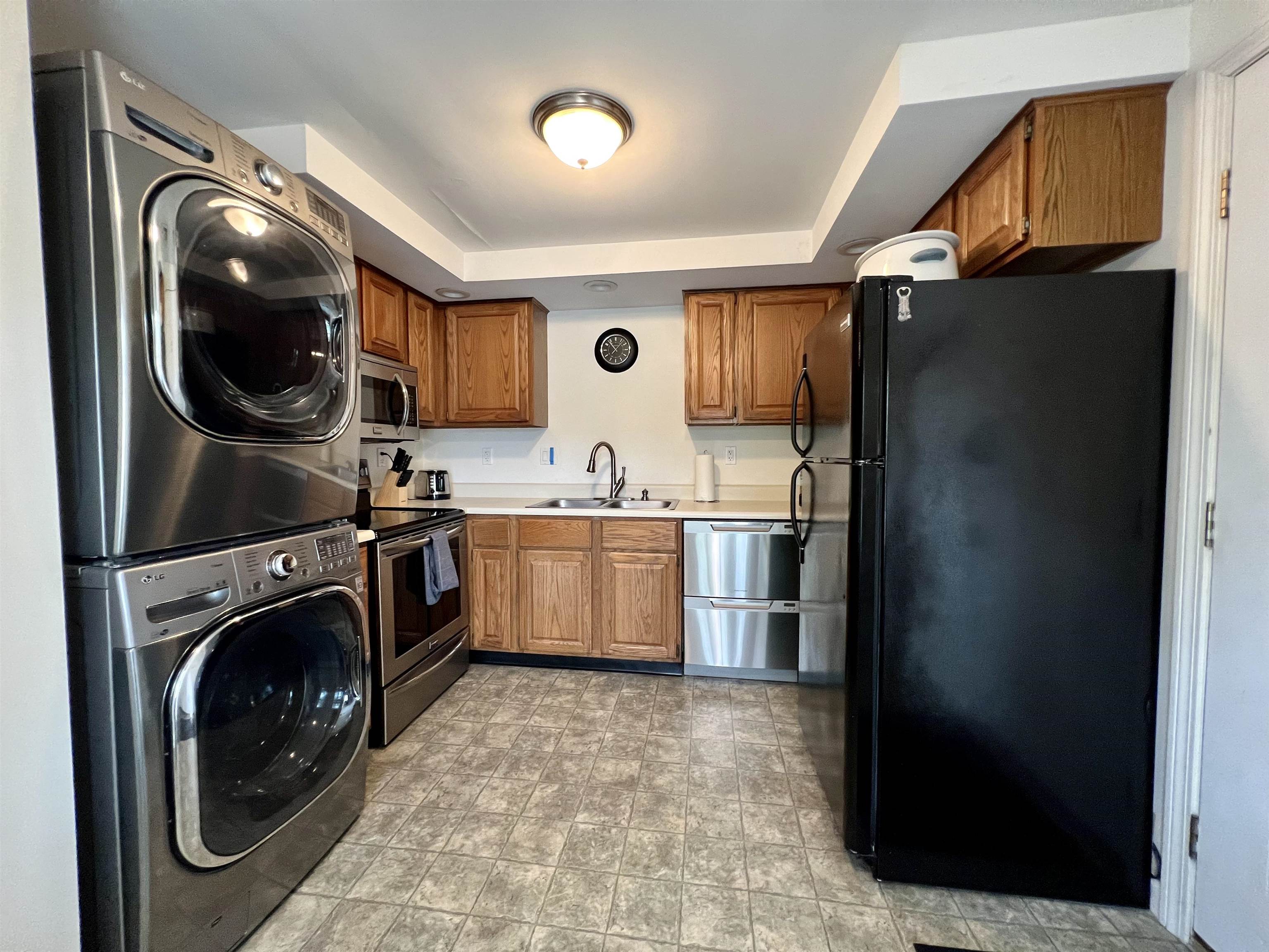 1011 Laconia Road, Unit 4 Tilton, NH 03276 - Photo 6 of 24