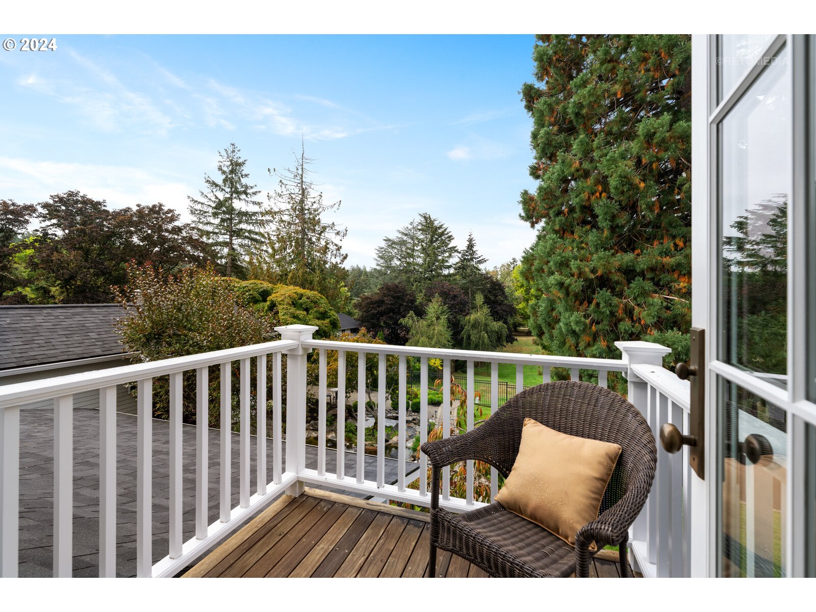 5207 Southwest Dosch Road Portland, OR 97239 - Photo 13 of 46 Gallery Image 13