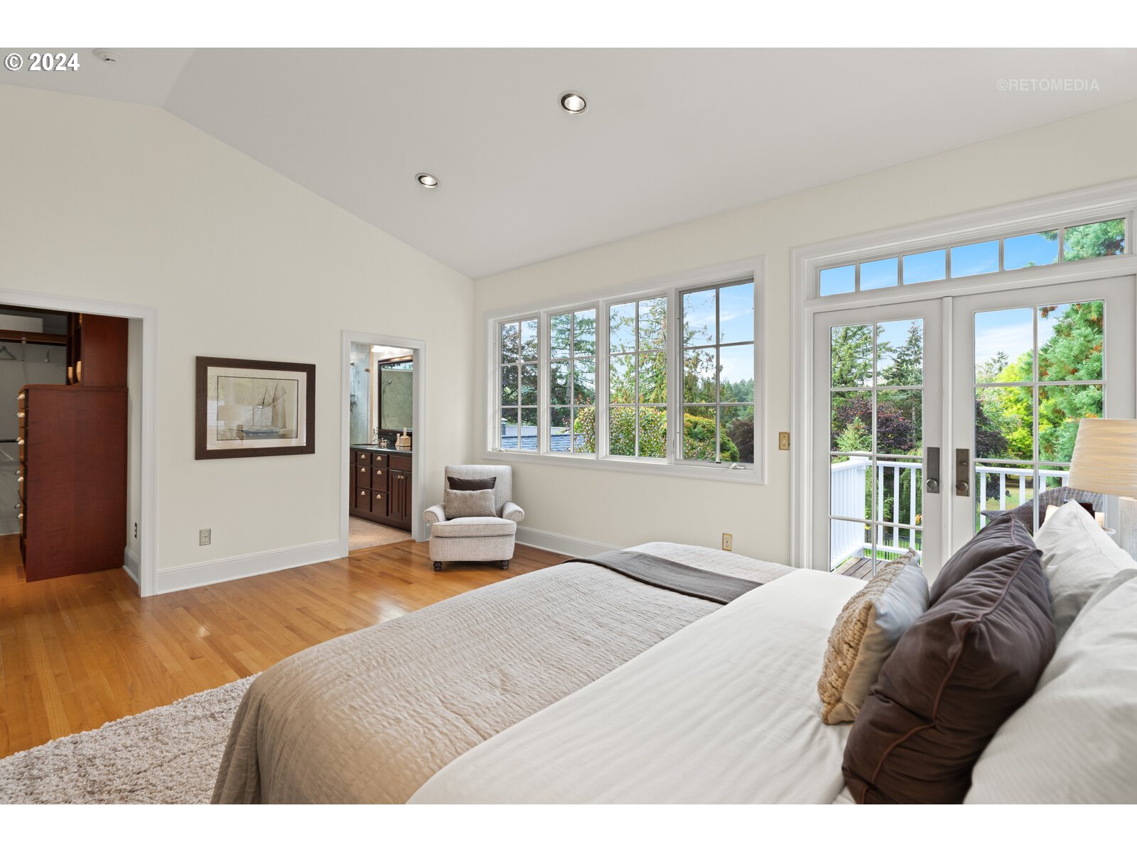 5207 Southwest Dosch Road Portland, OR 97239 - Photo 16 of 46 Gallery Image 16