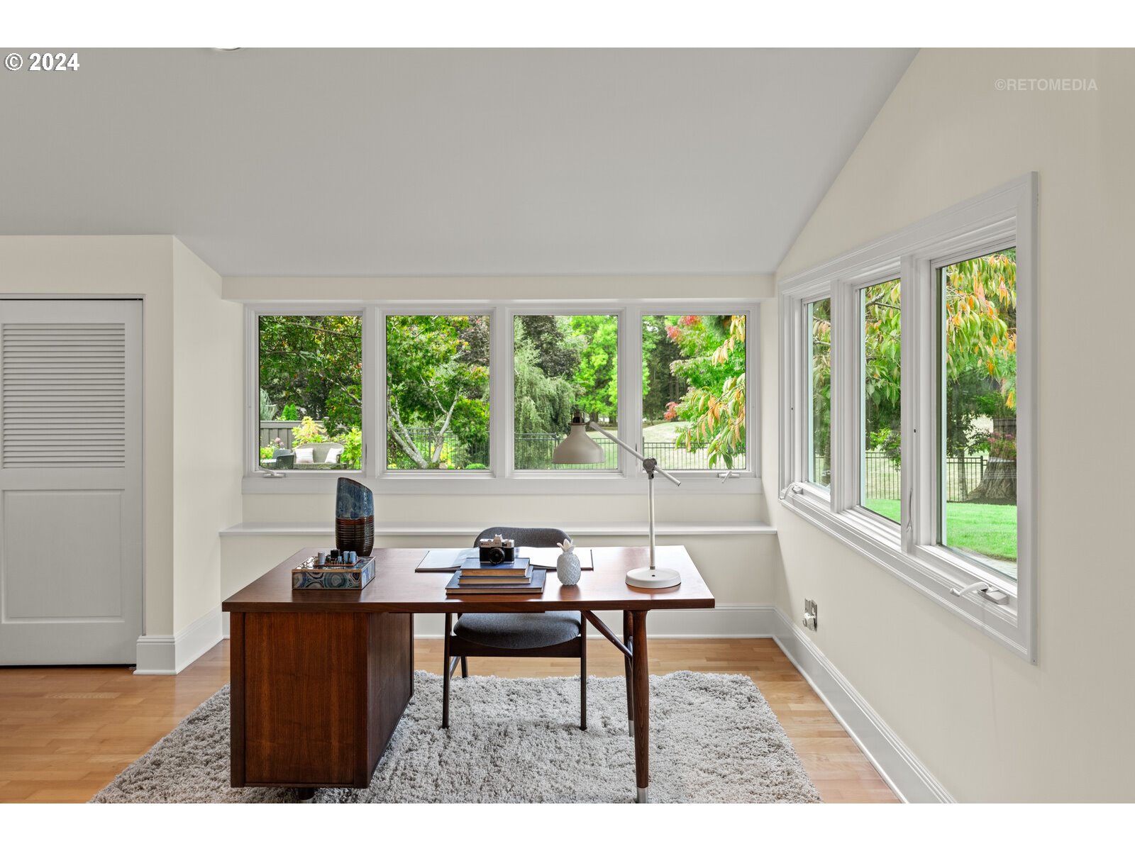 5207 Southwest Dosch Road Portland, OR 97239 - Photo 23 of 46 Gallery Image 23