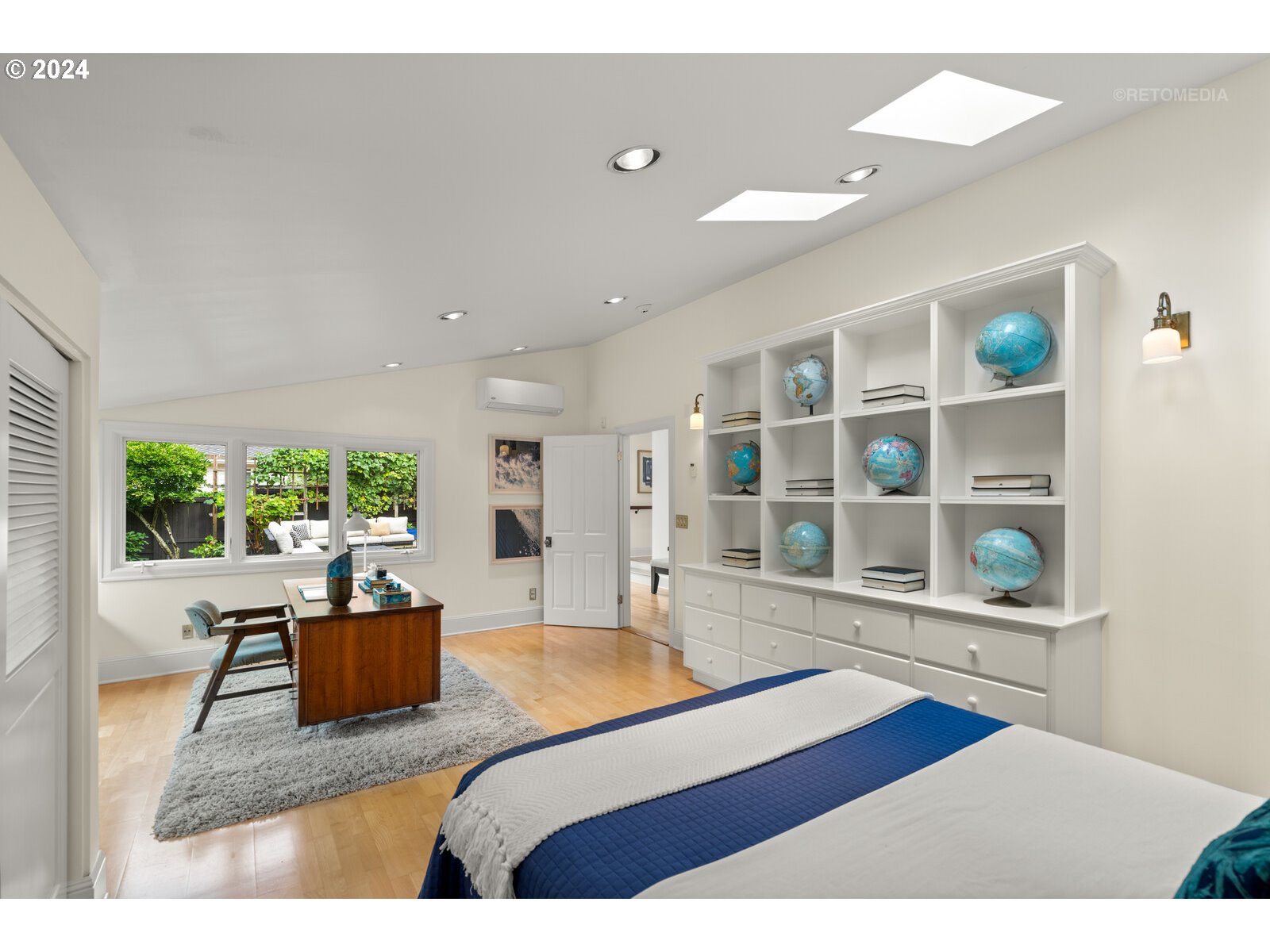 5207 Southwest Dosch Road Portland, OR 97239 - Photo 25 of 46 Gallery Image 25