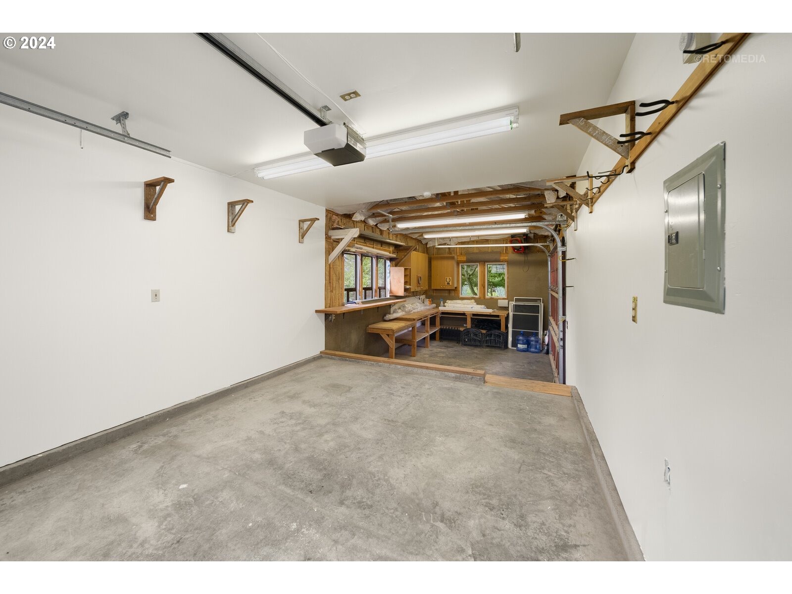 5207 Southwest Dosch Road Portland, OR 97239 - Photo 31 of 46 Gallery Image 31