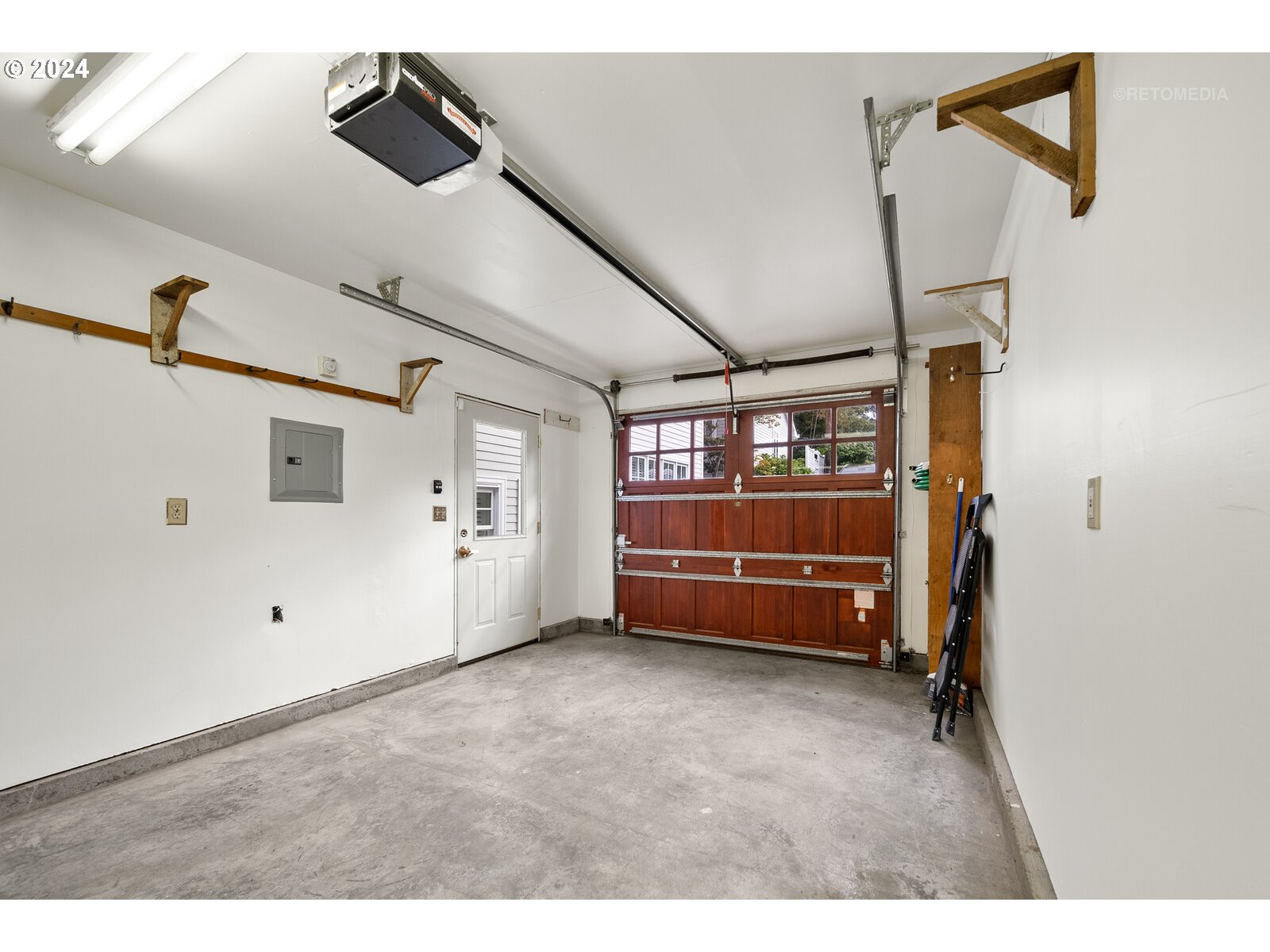 5207 Southwest Dosch Road Portland, OR 97239 - Photo 32 of 46 Gallery Image 32