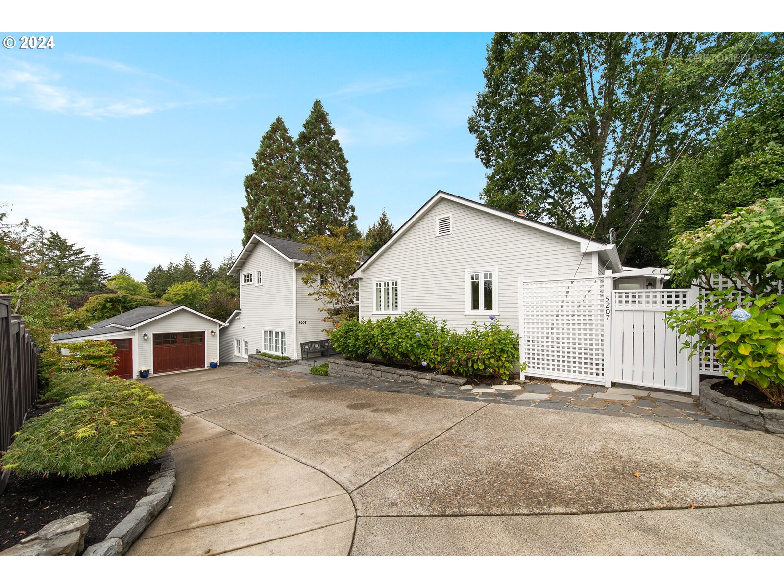 5207 Southwest Dosch Road Portland, OR 97239 - Photo 44 of 46 Gallery Image 44